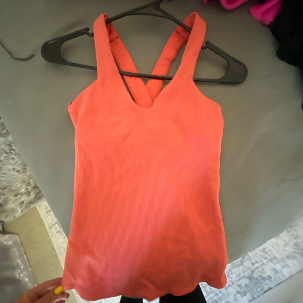 Alo Yoga Athletic Heater Elevate tank, size S, used but good condition
